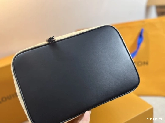 First bag ru MM VUITTON NÉONOÉ LOUIS 0804